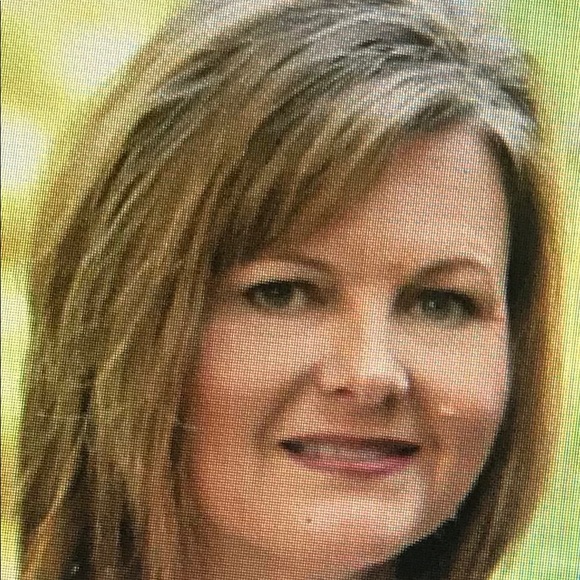 Meet your Posher, Ronda - Picture 1 of 1